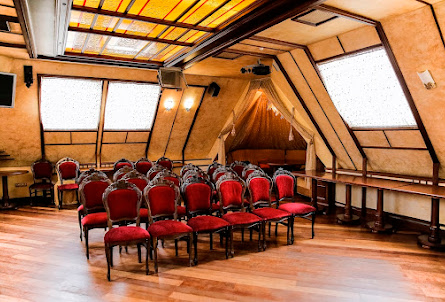 Конференц-зал в Охотничий домик