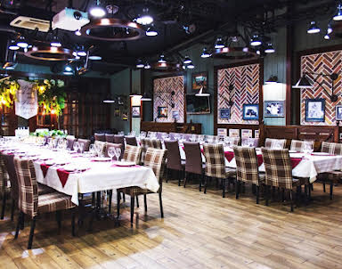  ресторан Gold of Packard