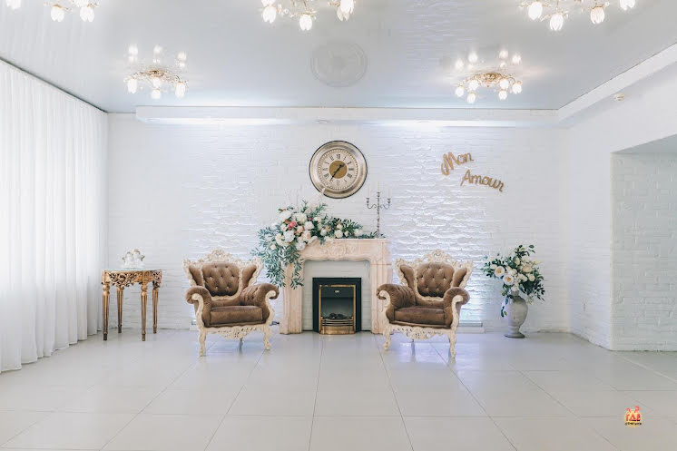 Большой зал в «Мон Амур» фотография №13