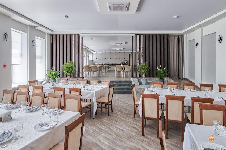 Средний зал в «Иртыш» фотография №4