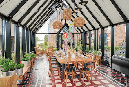 Зал "Оранжерея" в Зал "Каминный"