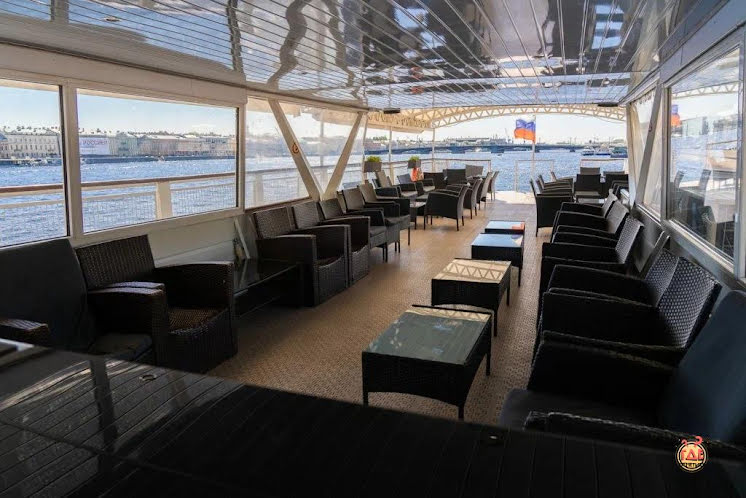 Палуба в «Теплоход "Василий"» фотография №8