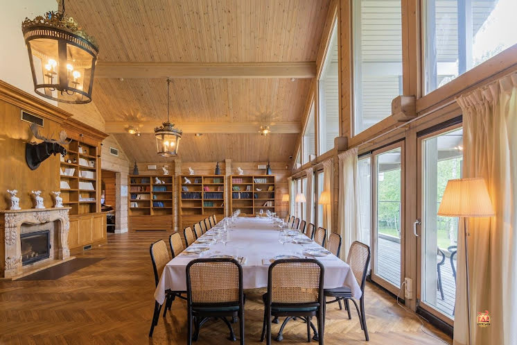 Библиотека в «Рыба на даче» фотография №2