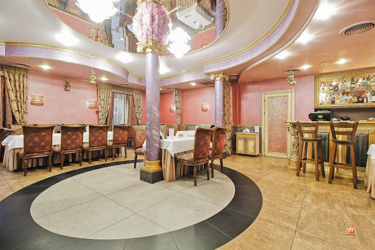 Основной зал в «Вилла Гламур» фотография №16