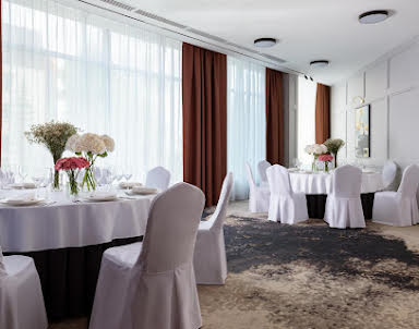  ресторан DoubleTree by Hilton Novosibirsk