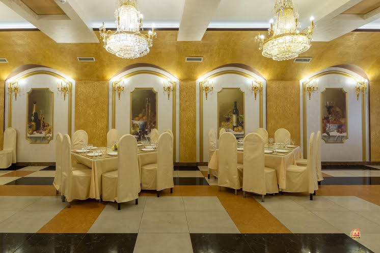 Средний банкетный зал в «У Озера ​на Героев Космоса» фотография №5