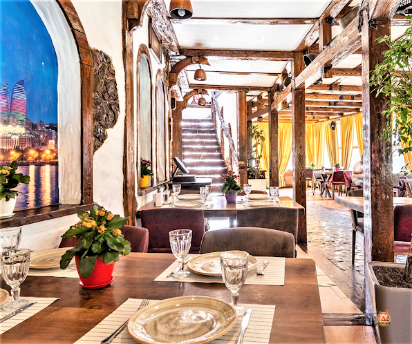 Основной зал  в «Бакинский бульвар на Андропова» фотография №7