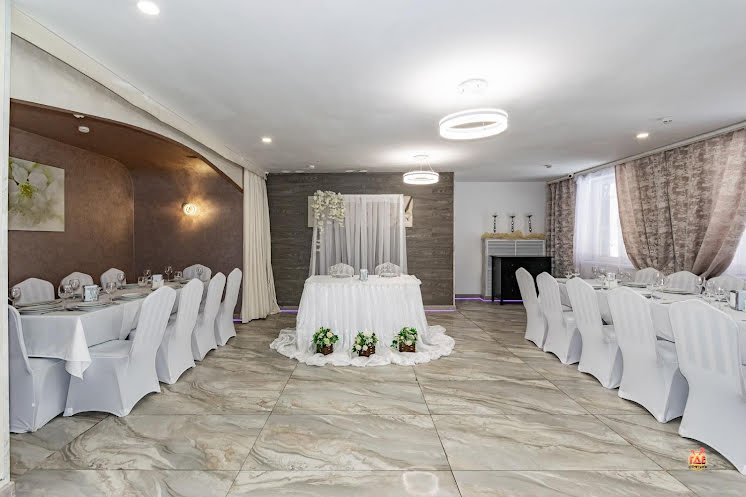 Основной зал в «Шоколад» фотография №19