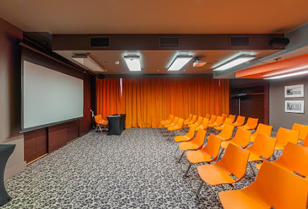 Конференц-зал "Atelier 99" в Переговорная комната "Office 99"