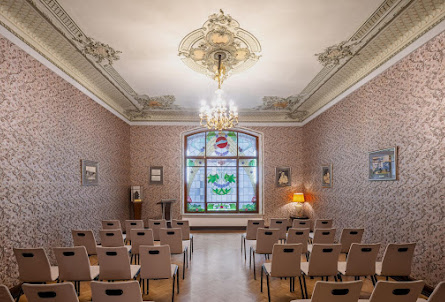 Зал «Толстой» в Зал «Тургенев»