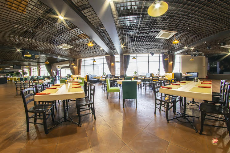 Основной зал в «Frau Gross» фотография №5