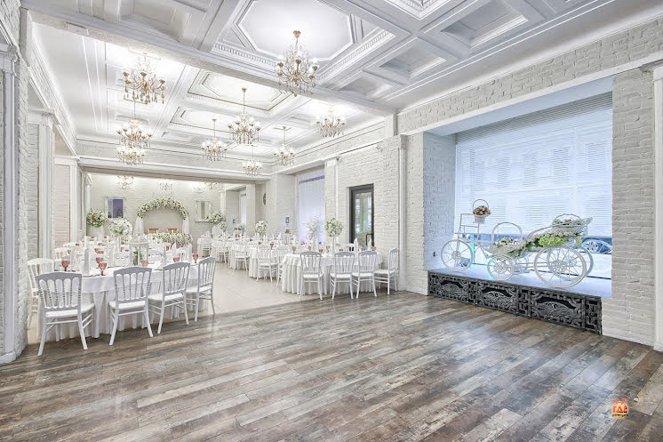 Зал "Большой лофт" в «Le Glamour» фотография №10