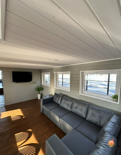 Основной зал в «ULLUZION» фотография №6