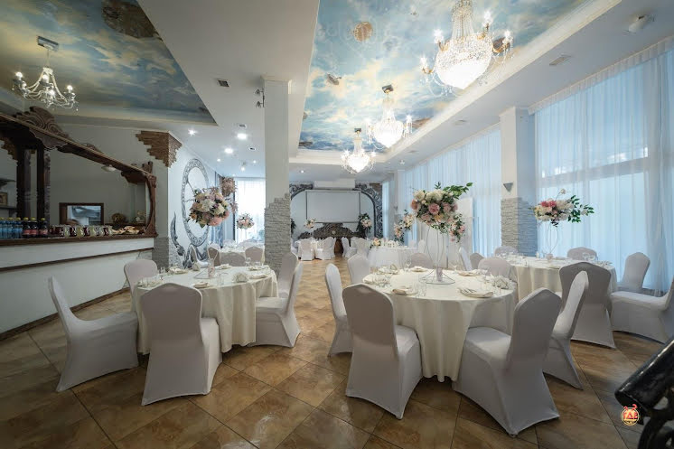 Главный зал в «Dolce» фотография №7