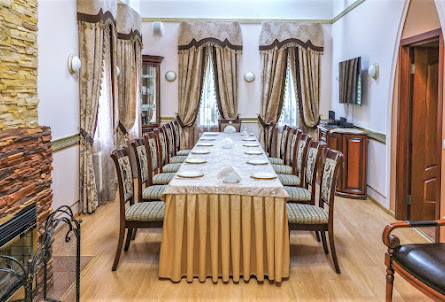 Зал «Каминный» в Зал «Изумрудный»