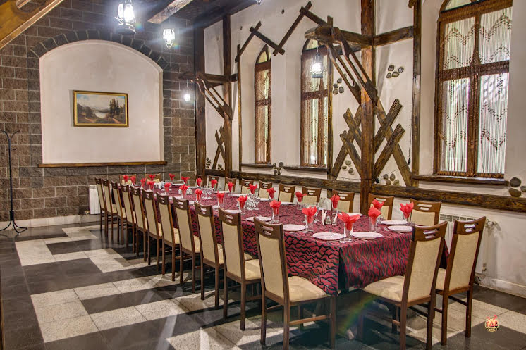 Основной зал в «Девичья башня» фотография №3