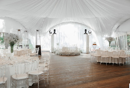 Шатер в Френдли-бар