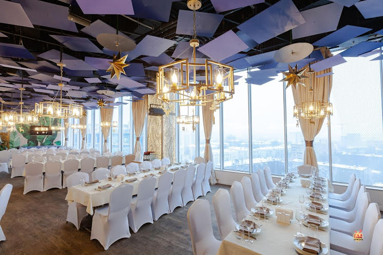 Основной зал в «Сытый лось на Кунцево» фотография №10