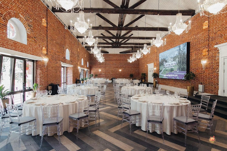 Зал «Каретный двор» в «Гребнево» фотография №17