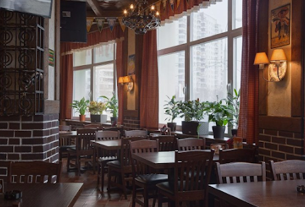 Основной зал в Переговорная