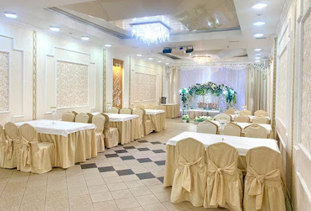 Светлый зал в Зал «Кураж»