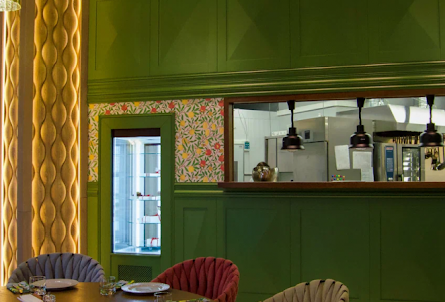 Зал №2 в Зал №1