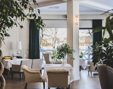  ресторан Queen's Lake