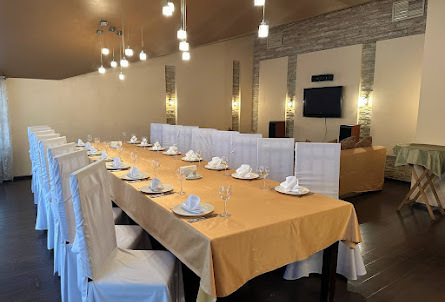 Зал на 25 человек в Зал на 12 человек