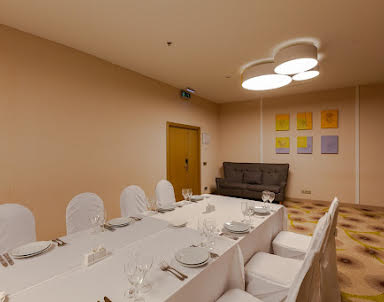  ресторан Edge Seligerskaya-Moscow