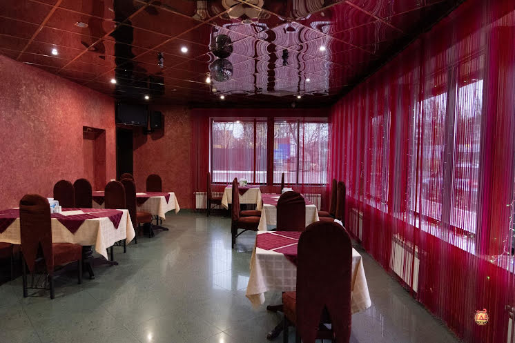 Кафе в «Angel Hotel» фотография №6