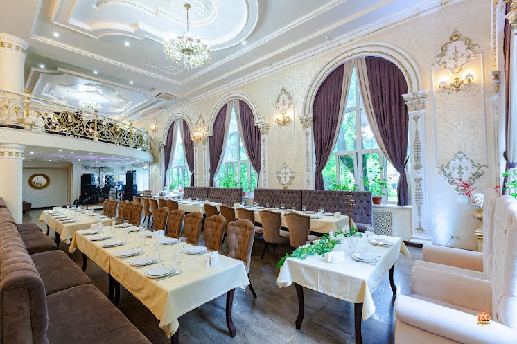 Основной зал  в «Эль-Гранж» фотография №12