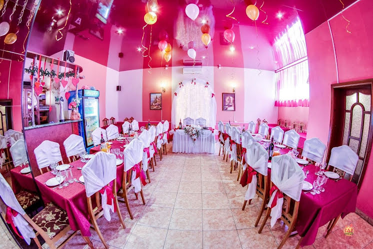 Основной зал в «Старый дворик» фотография №1