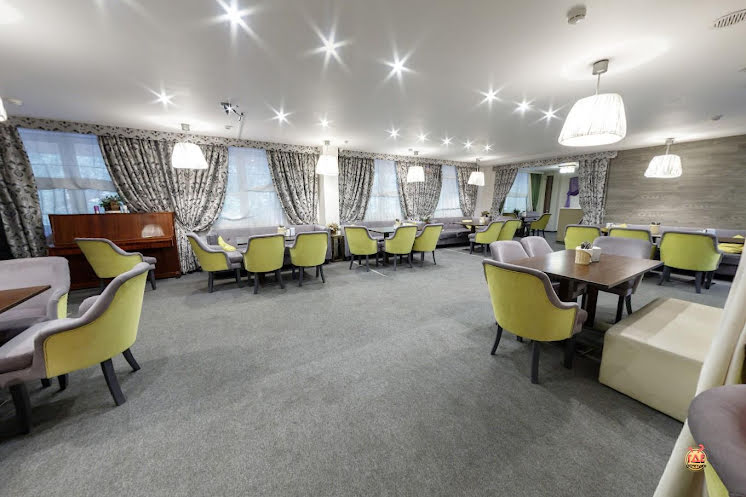 Основной зал в «Шоколад» фотография №6