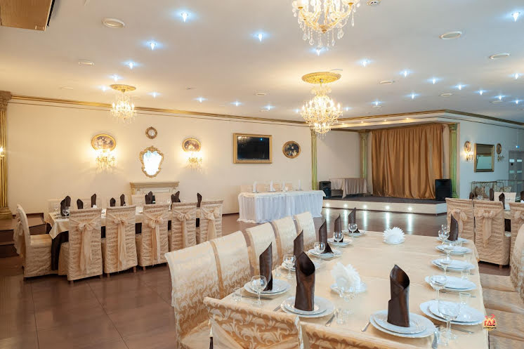 Основной зал в «Дюма» фотография №5