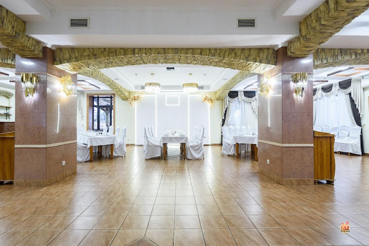 Большой зал  в «Castro» фотография №6