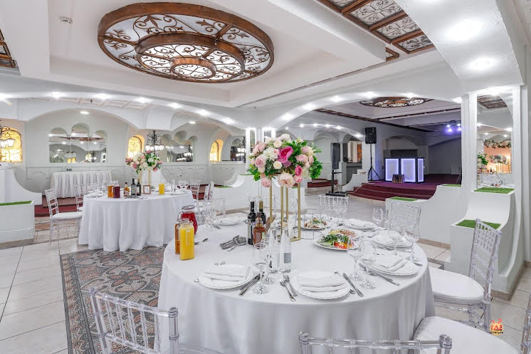 Ресторан «Измайловский двор» в «Вега» фотография №3