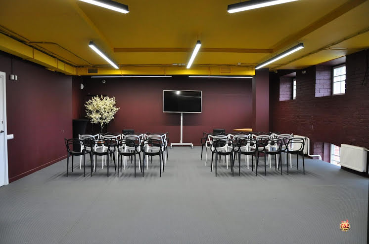 Красный зал в «ВЕСНА» фотография №16