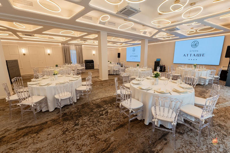 Атташе фотография №7