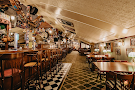 Зал ресторана  в «Шон О'Нилл»