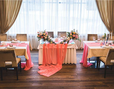  ресторан РАЙКИН PLAZA HOTEL