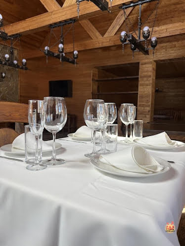 Трапезная в «У озера» фотография №3