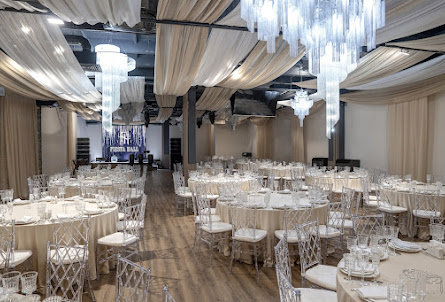 Большой зал в Малый зал