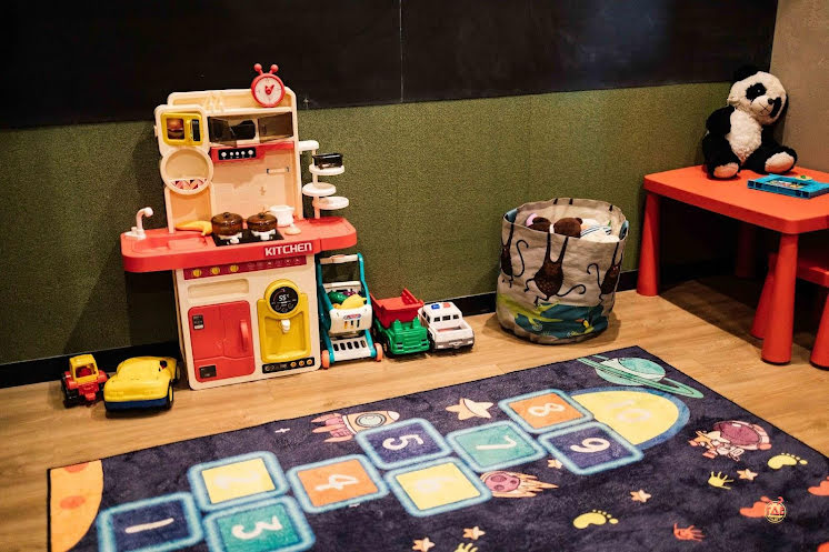 Основной зал  в «ВанГоги» фотография №3