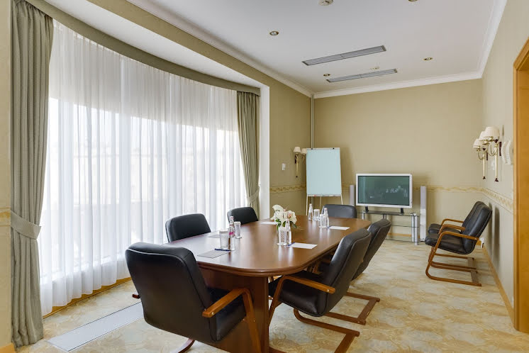 Зал «Лефорт» в «Романов» фотография № 1