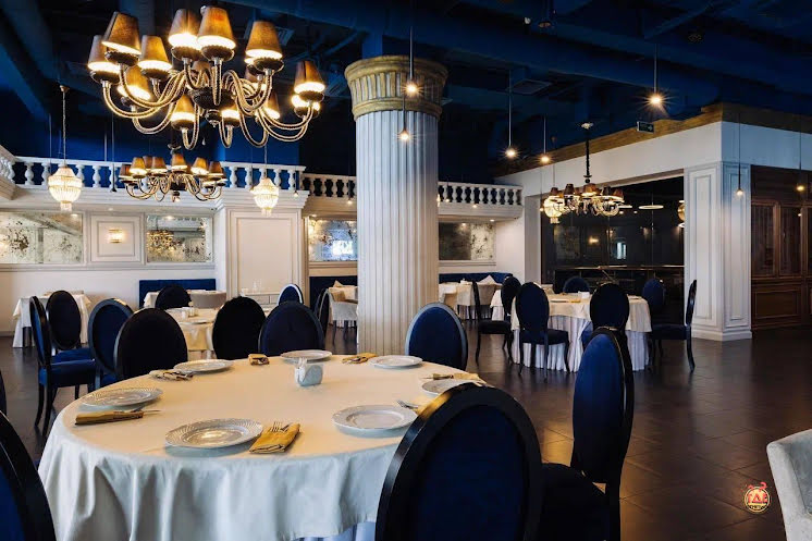 Белый зал в «Ресторанный комплекс Космос» фотография №3