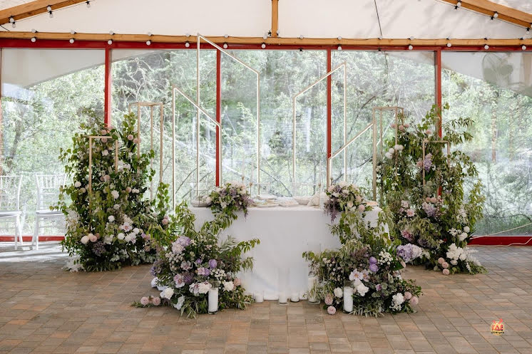 Большой шатер  в «Белый колодец» фотография №3