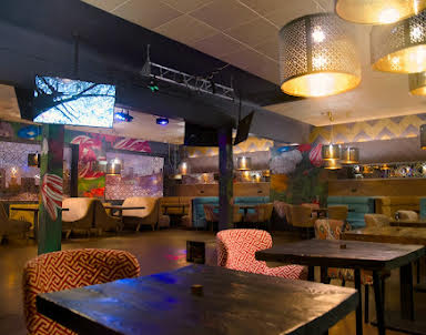  ресторан Караоке-клуб Shizgara на Автозаводе