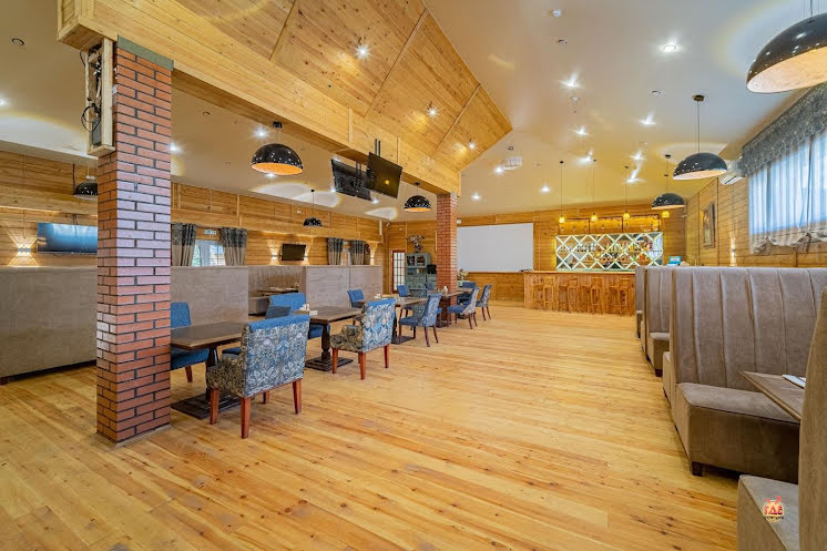 Основной зал в «Генацвале на Краснопольском» фотография №15