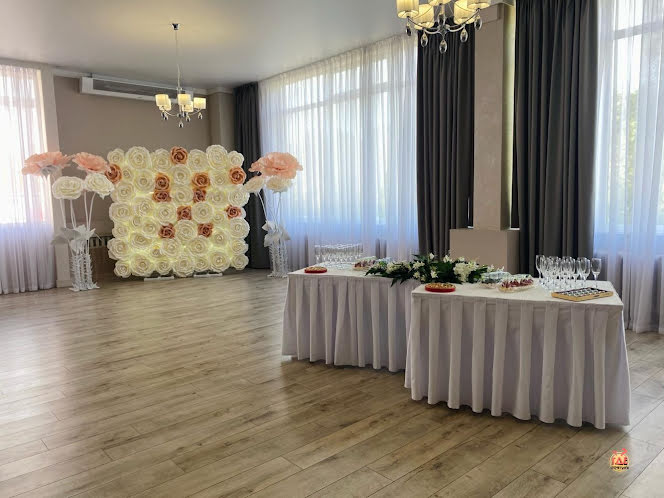 Зал на 150 человек в «Чарли» фотография №14