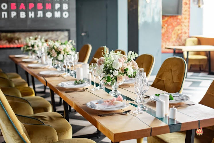 Малый зал в «Руки ВВерх! Бар Можайское» фотография №1